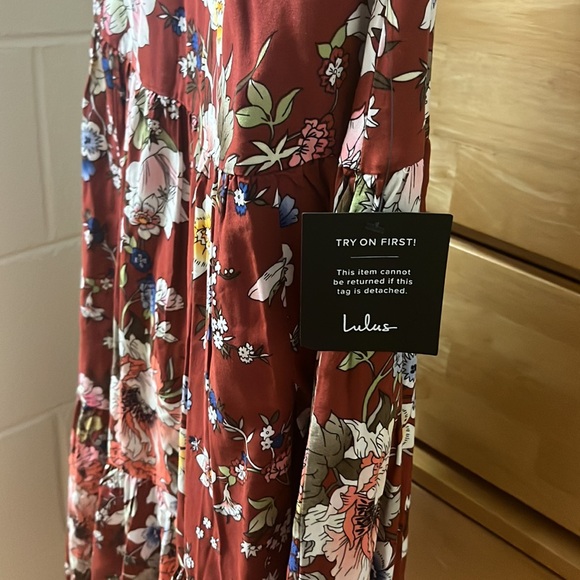 NWT Lulus Floral dress - Picture 5 of 6